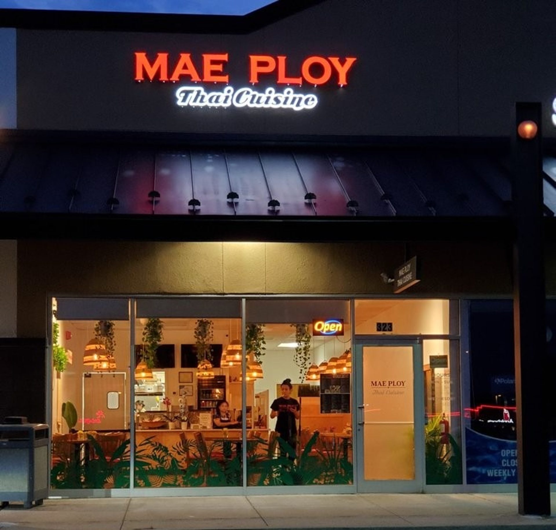Welcome to Mae Ploy Thai Cuisine